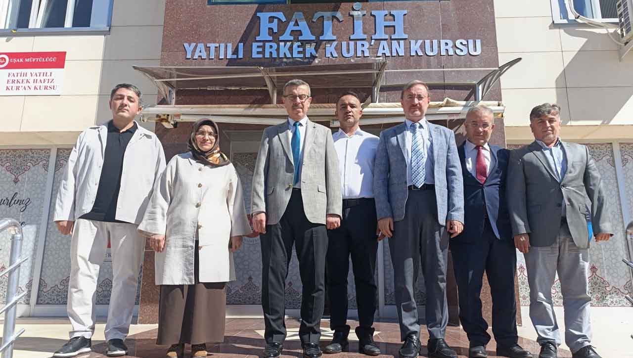 Uşak Müftüsü Mesut Harmancı’dan Fatih Kur’an Kursu’na Ziyaret