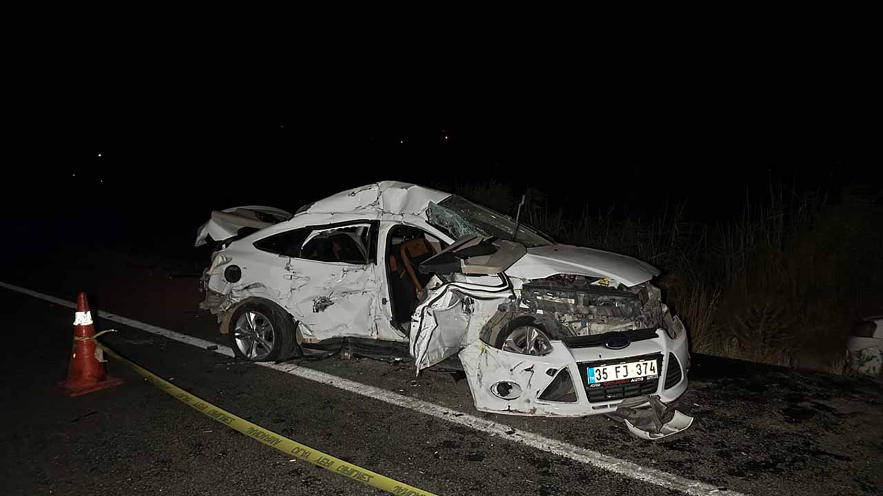 Büyükoturak Kavşağı'nda tırla otomobil çarpıştı 1 kişi öldü, 1 kişi yaralandı