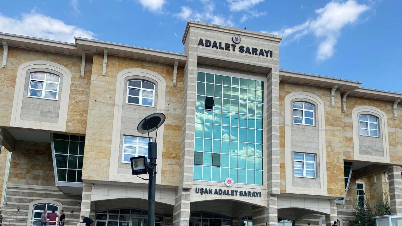 Uşak’ta Avukatlara Özel Seminer AYM, AİHM ve Tazminat Komisyonu Eğitimi