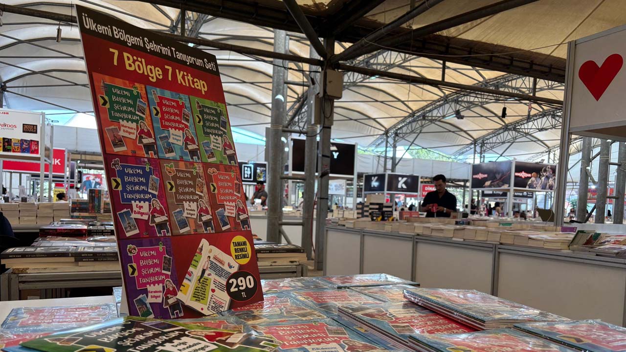 Uşak’ta ilk kez kitap fuarı heyecanı yaşıyor