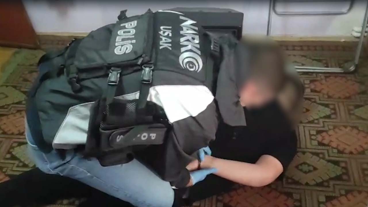 Uşak’taki 9 farklı uyuşturucu operasyonunda 10 şüpheli yakalandı