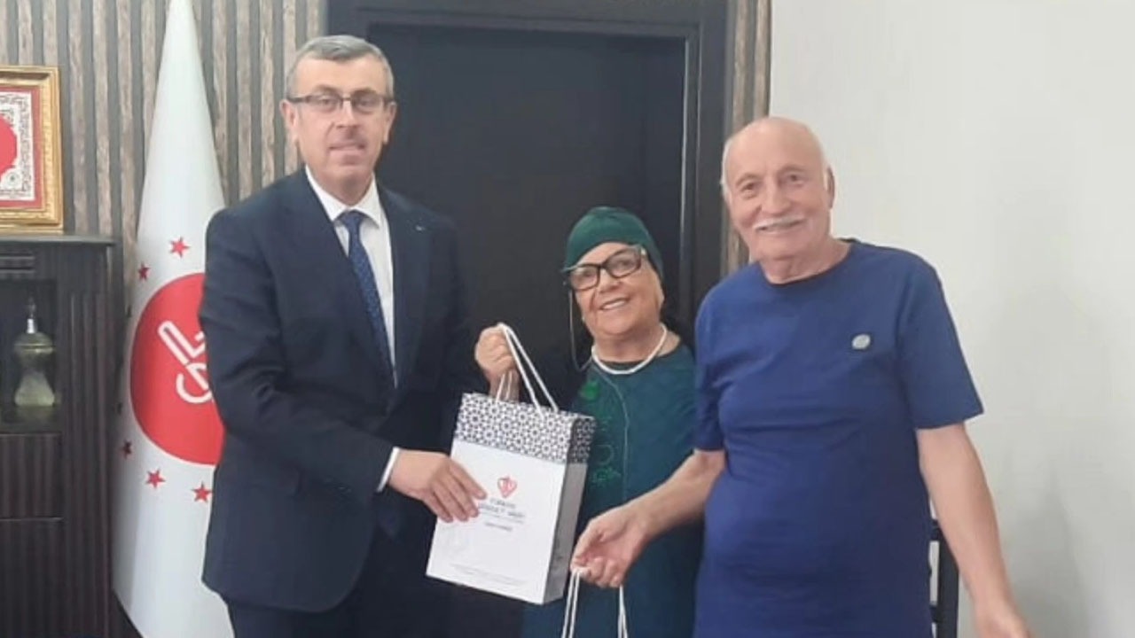 Uşaklı hayırsever 3 katlı evini Kur’an Kursuna verdi