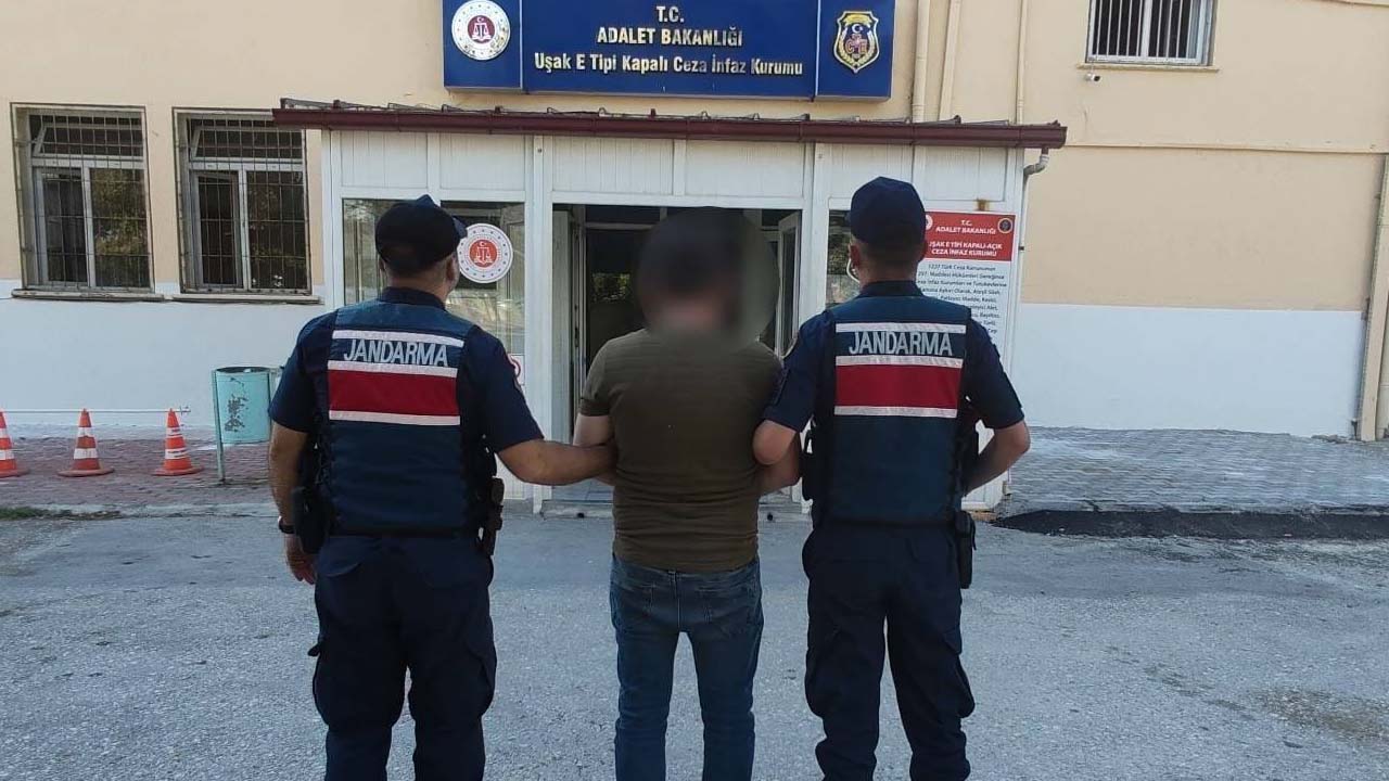 Uşak’ta aranan 21 kişi JASAT’tan kaçamadı