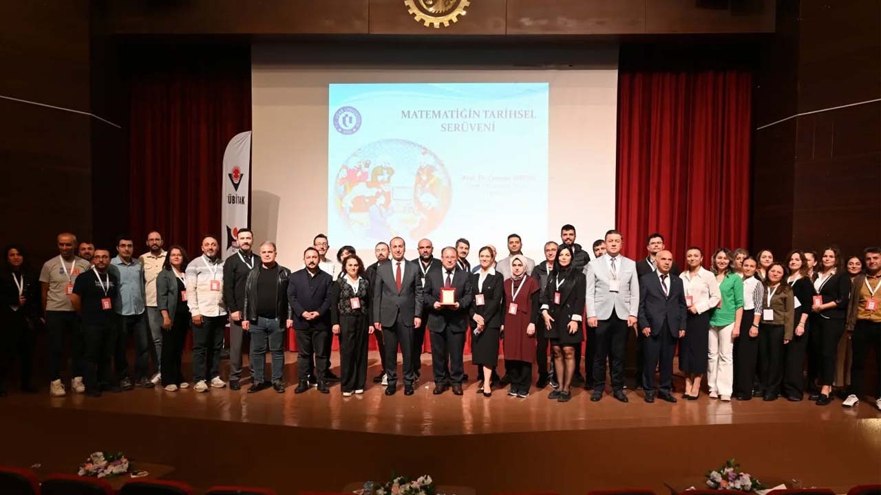 Bilim, sanat ve düşünce Uşak’ta buluştu 3 gün sürecek şenlik başladı