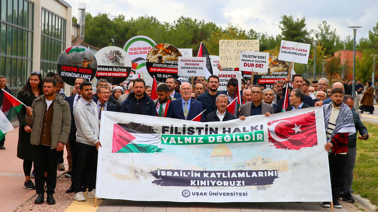 Uşak Üniversitesi'nde İsrail'in Filistin'e saldırıları protesto edildi