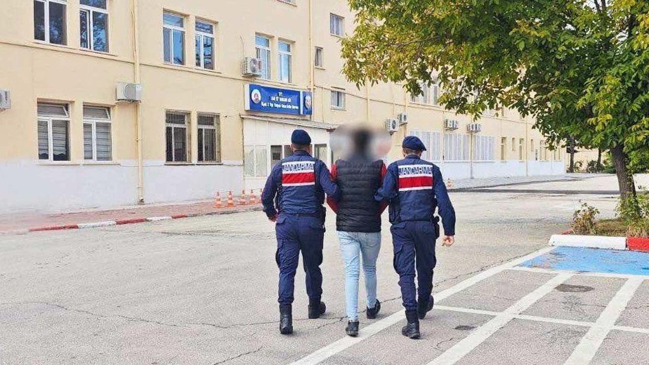 Uşak’ta jandarmadan uyuşturucu operasyonu 1 kişi tutuklandı