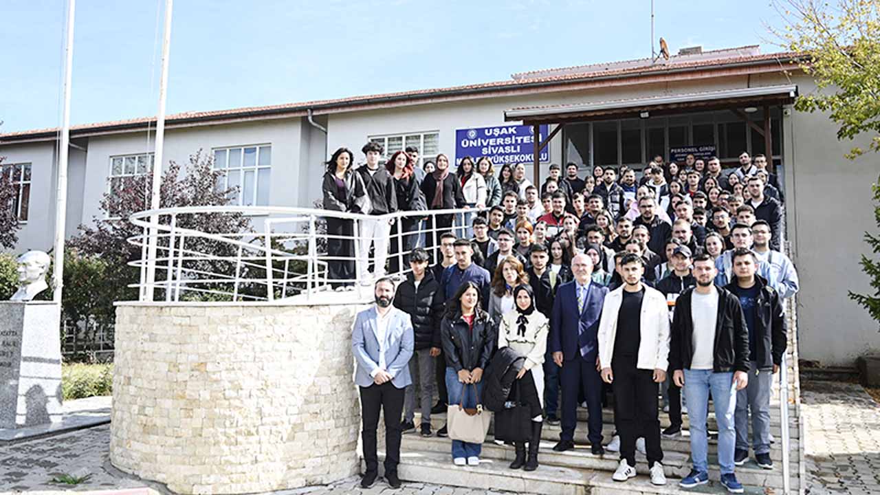Rektör Savaş MYO ziyaretlerinde öğrencilere seslendi: “Hedefinize odaklanın”