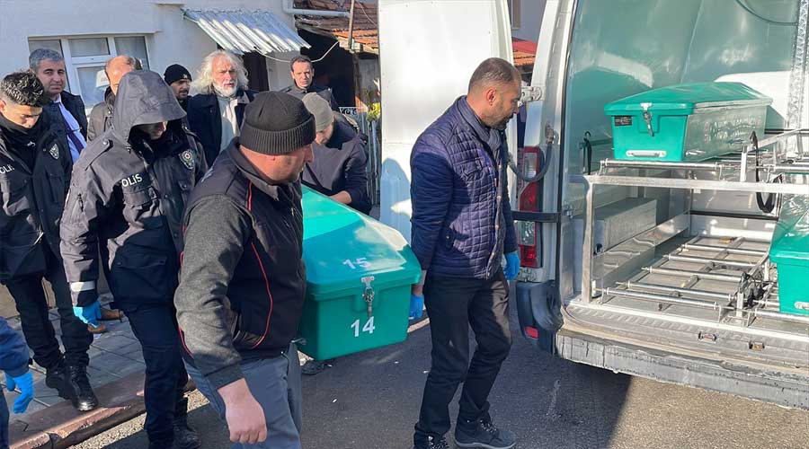 Kütahya'da 3 çocuk annesi kadın bıçaklanarak öldürüldü