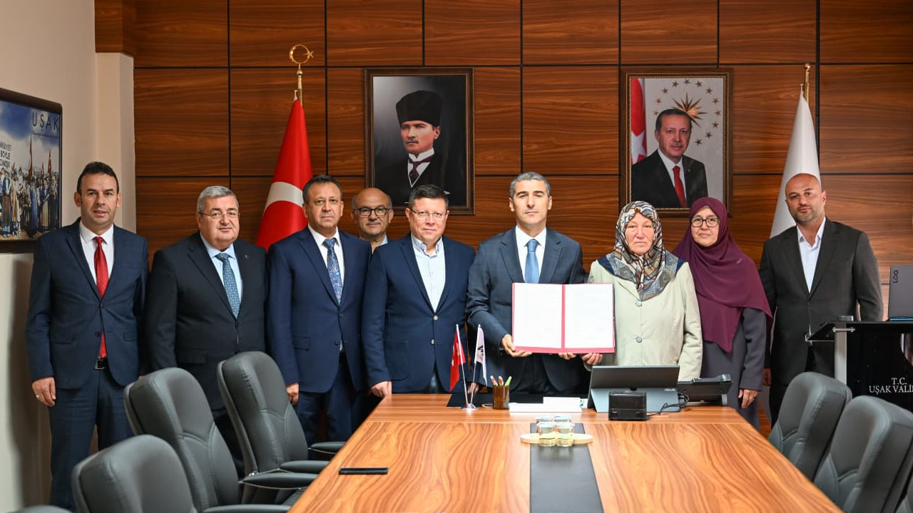 Uşak’ın Bozkuş Köyü’ne hayırsever desteğiyle yeni sağlık merkezi
