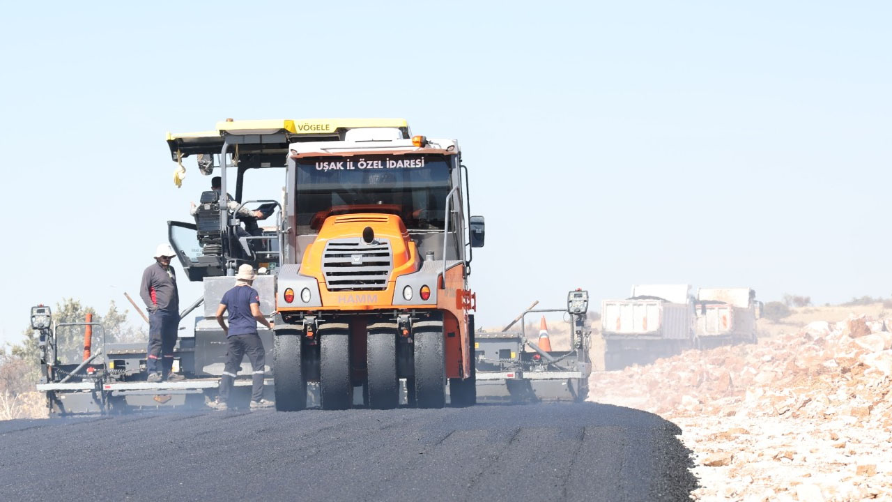 Köy köy hizmet seferberliği Uşak İl Özel İdaresi’nden yoğun hafta