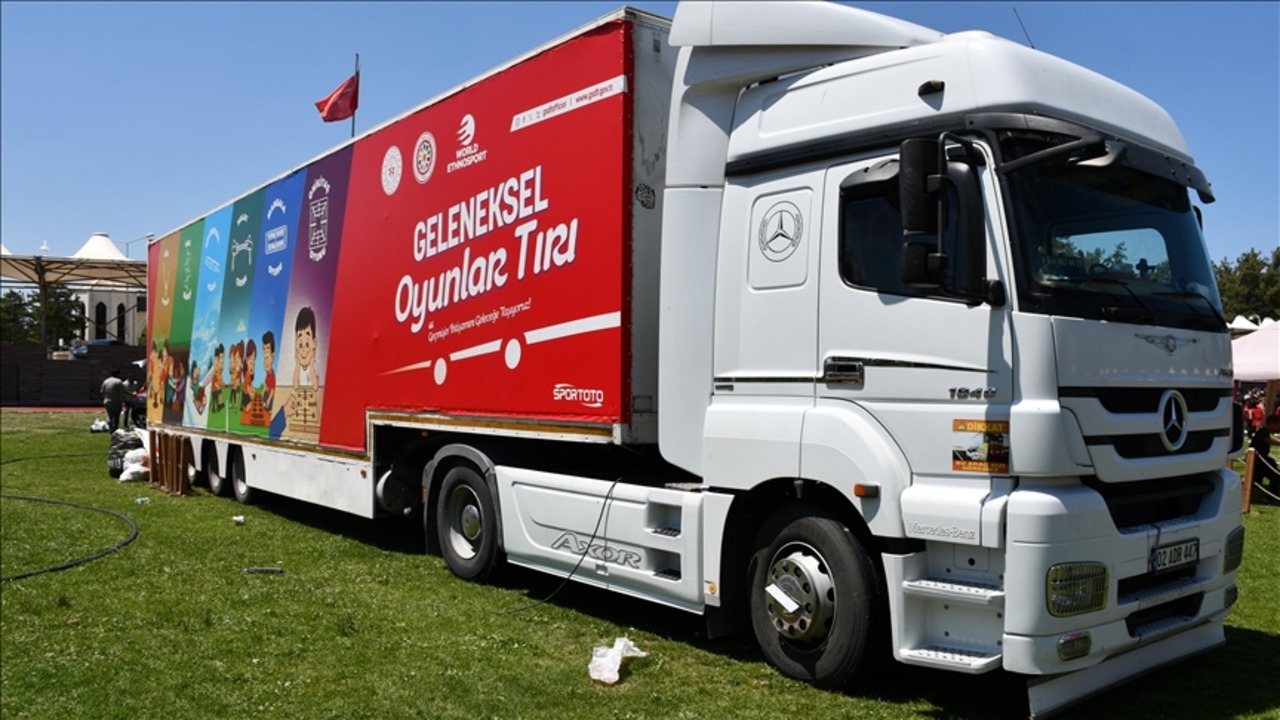 Geleneksel Oyunlar Tırı 28 Ekim'de Uşak'a geliyor
