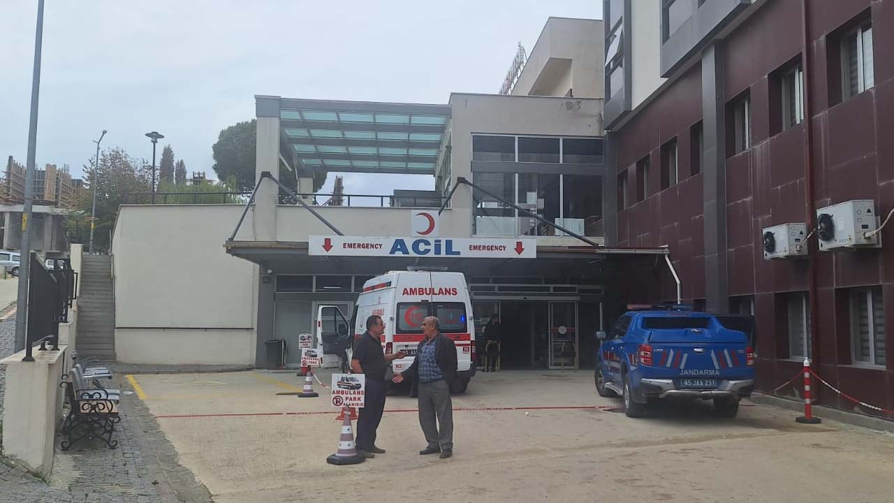 Selendi'de iki ayrı traktör kazası, 2 kişi öldü