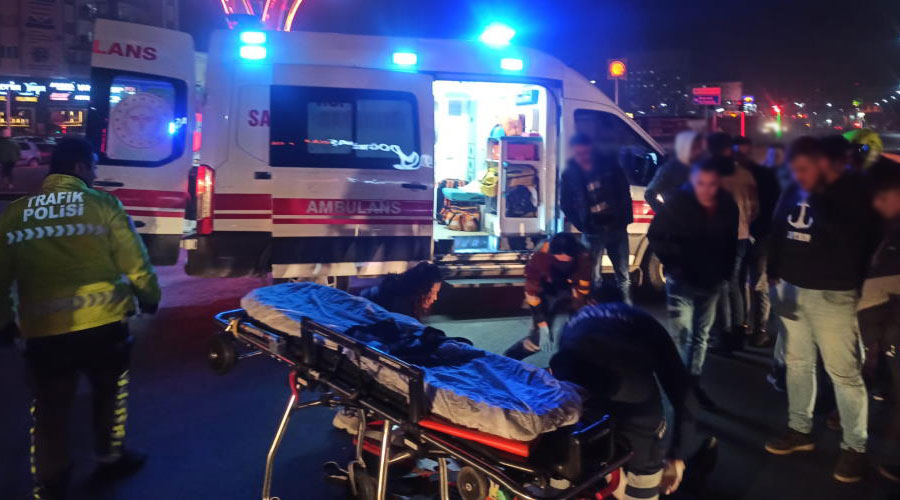 Otogar Kavşağı’nda otomobil ile motosiklet çarpıştı, 1 yaralı