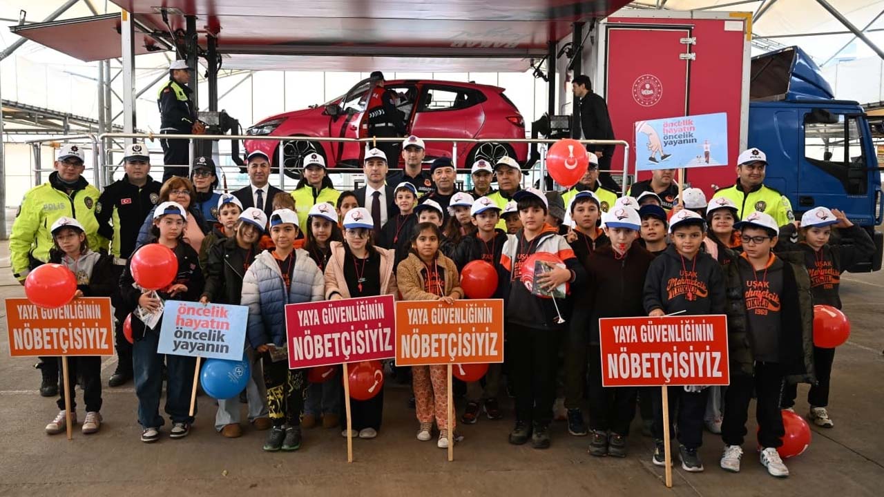 Uşak’ta jandarmadan trafik bilinci uygulaması