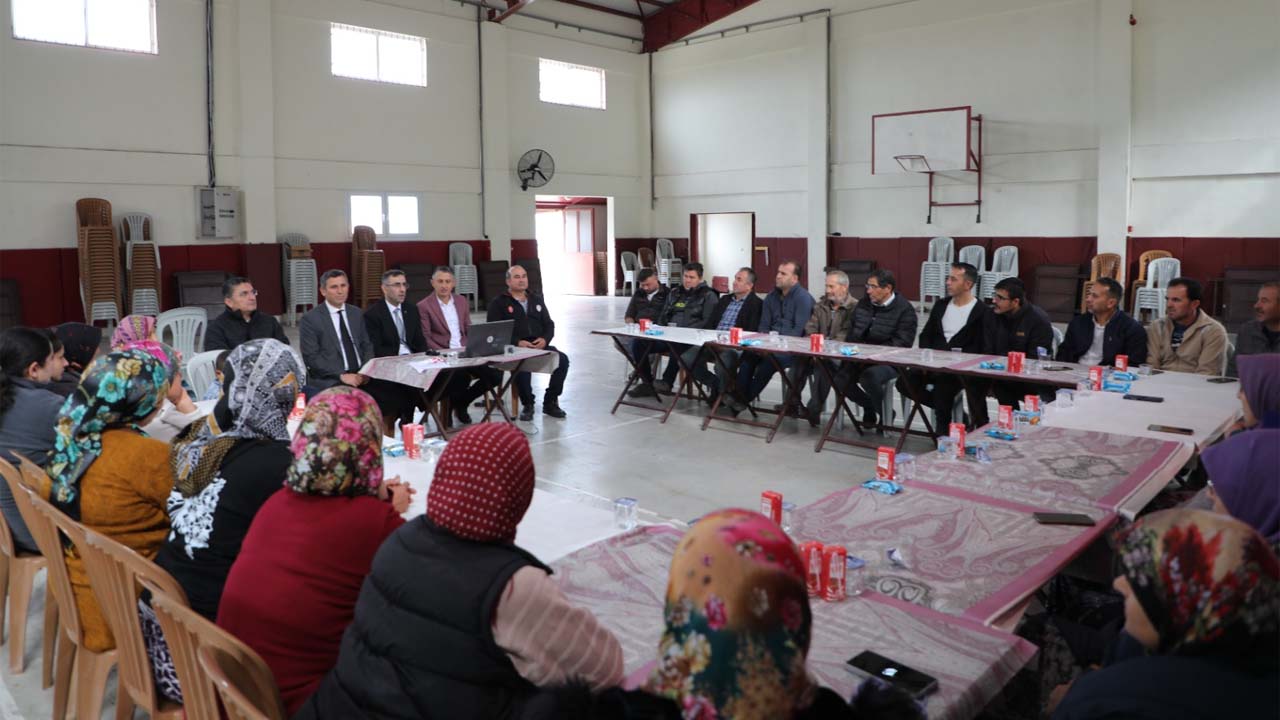 Uşak’ta süt üreticilerine hijyen eğitimi