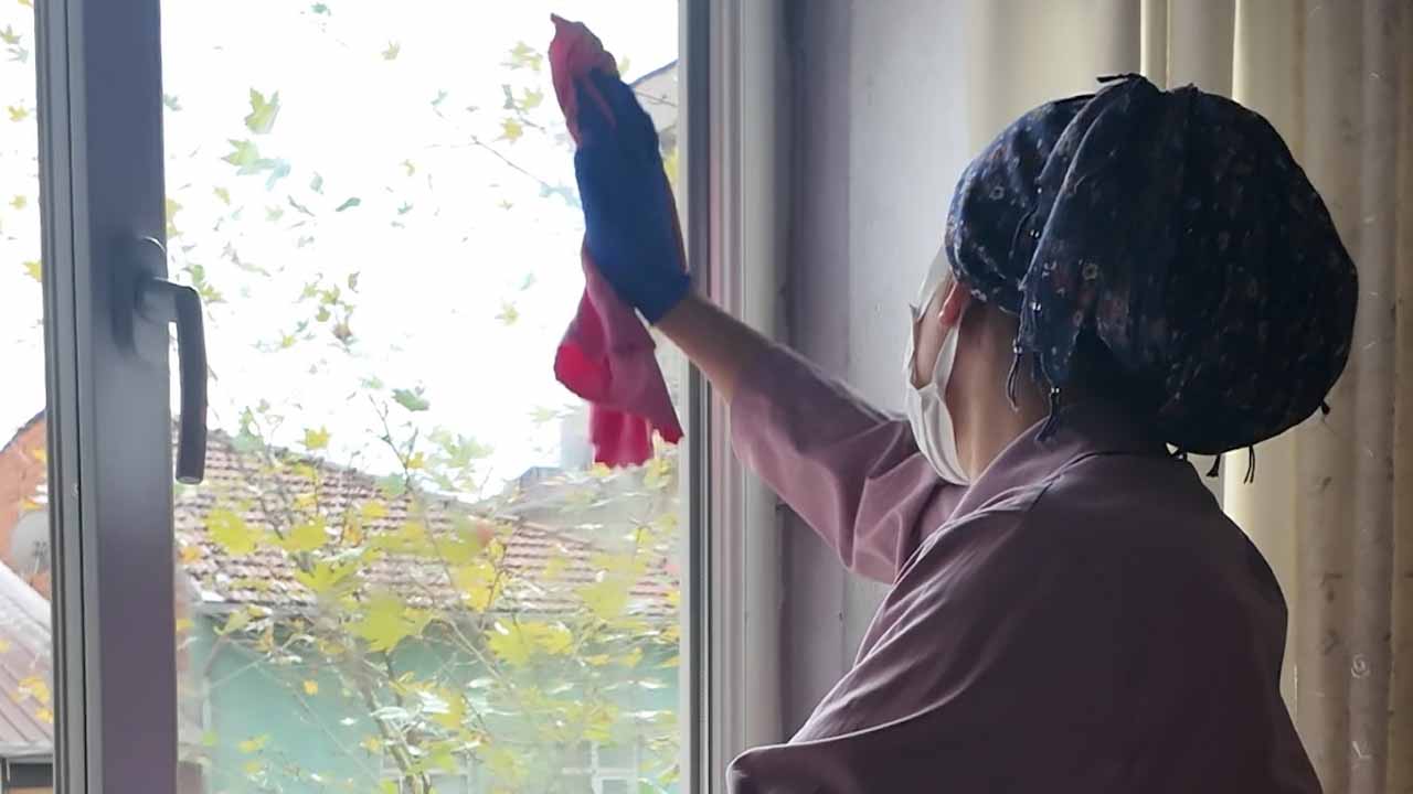 Uşak Belediyesi 18 ayda 7 binden fazla evde temizlik hizmeti verdi