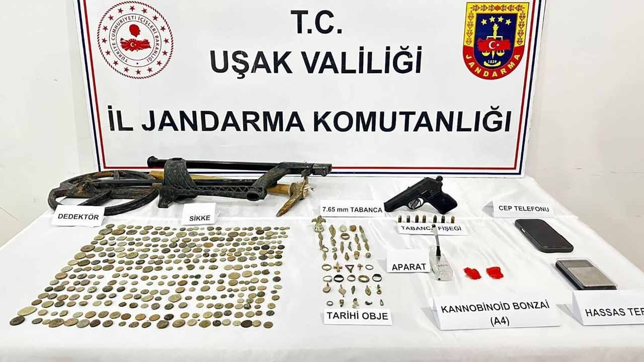 Eşme’de Tarihi Eser Operasyonu: Jandarma İki Şüpheliyi Gözaltına Aldı