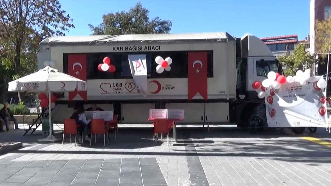 Uşak Türkiye’ye Örnek Oldu: Kan Bağışında Rekor Düzeyde Duyarlılık