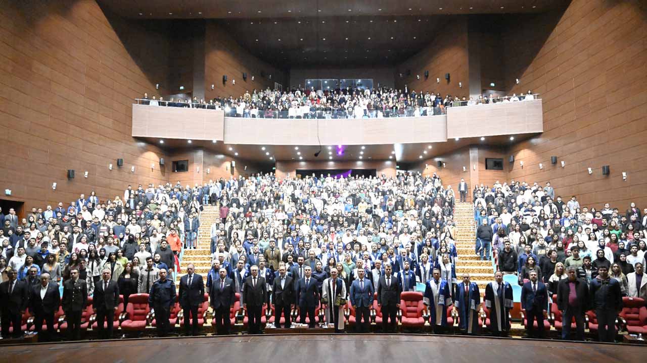 Uşak Üniversitesi 2025-2026 Akademik Yılı Açılış Töreni Gerçekleşti