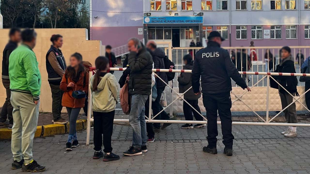 Uşak Polisi, 51 Servis Aracı ve 24 Metruk Binayı Tek Tek Kontrol Etti