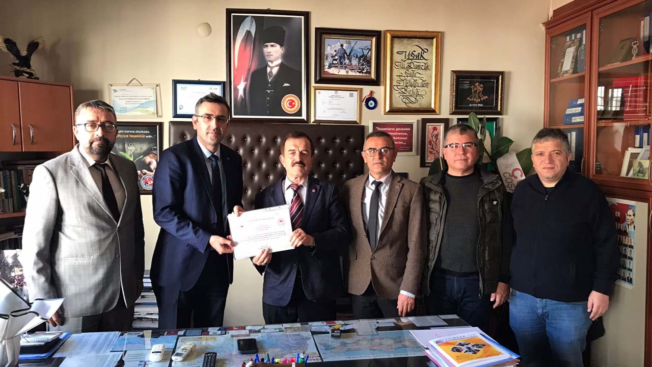 Uşak Damızlık Sığır Yetiştiricileri Birliği’ne Prestijli Tarımsal Belge