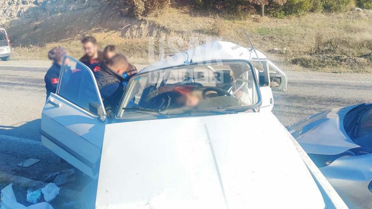 Uşak'ta Erice Kavşağı'nda feci kaza