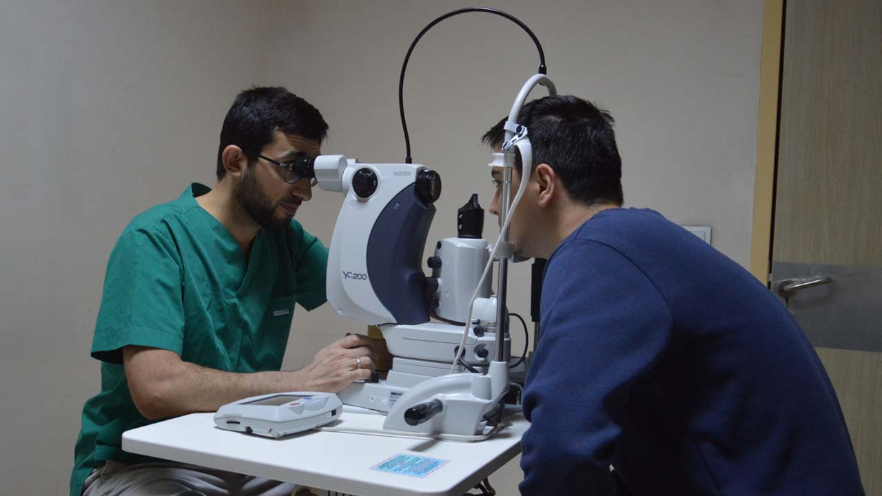 Uşak Eğitim ve Araştırma Hastanesine YAG Lazer Desteği