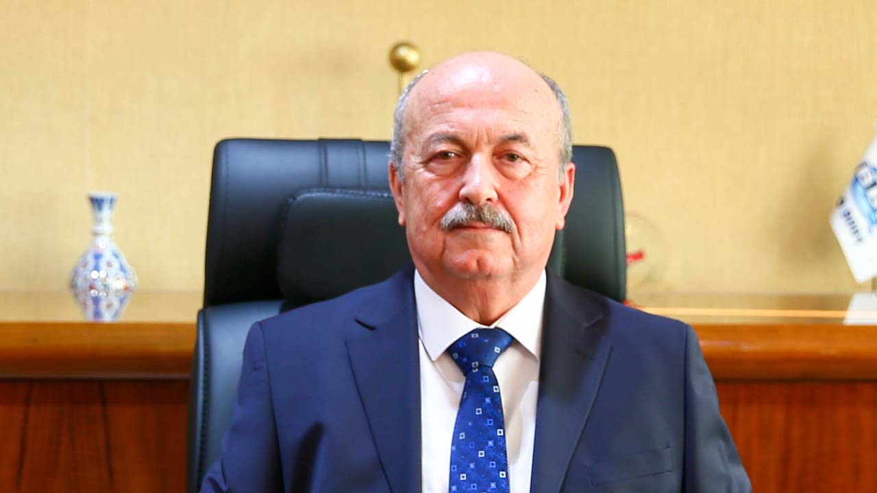 Uşak Üniversitesi Rektörü Prof. Dr. Ahmet Demir göreve başladı