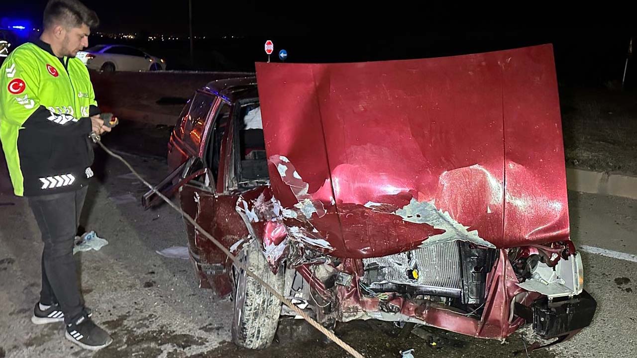 Cezaevi Kavşağı'nda trafik kazası, 6 yaralı