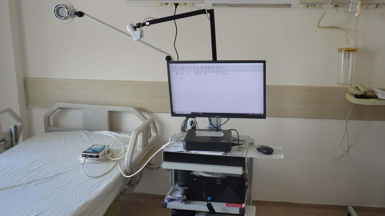 Uşak Eğitim ve Araştırma Hastanesi’ne Nörolojide Güç Katacak Yeni Cihaz