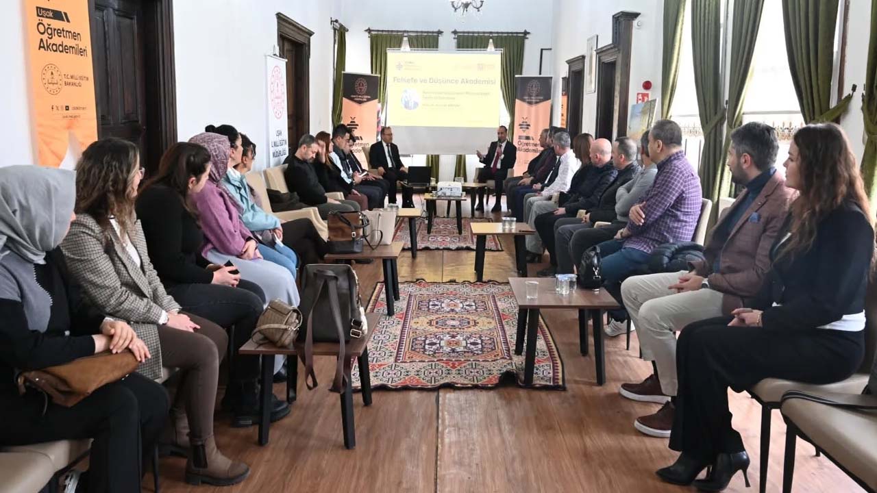 Uşak’ta Eğitim ve Düşünce Buluşması Matematiğin Tarihine Yolculuk