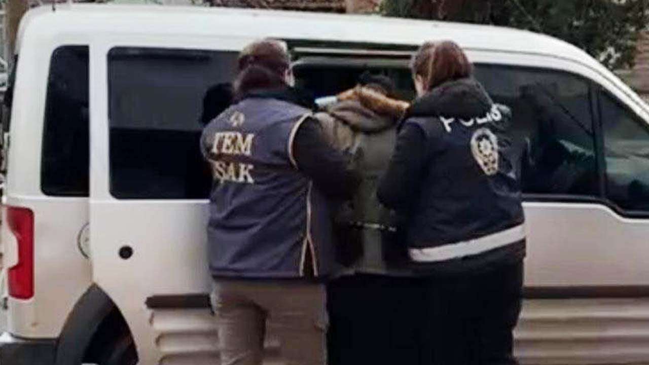 Uşak'ta DEAŞ Üyesi Kadın Yakalandı