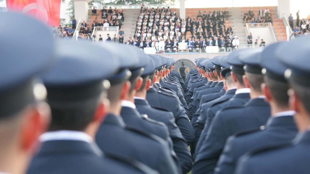 YKS Puanından Mülakata, Sağlıktan Fiziki Yeterliliğe Polislikte Her Şey Değişiyor