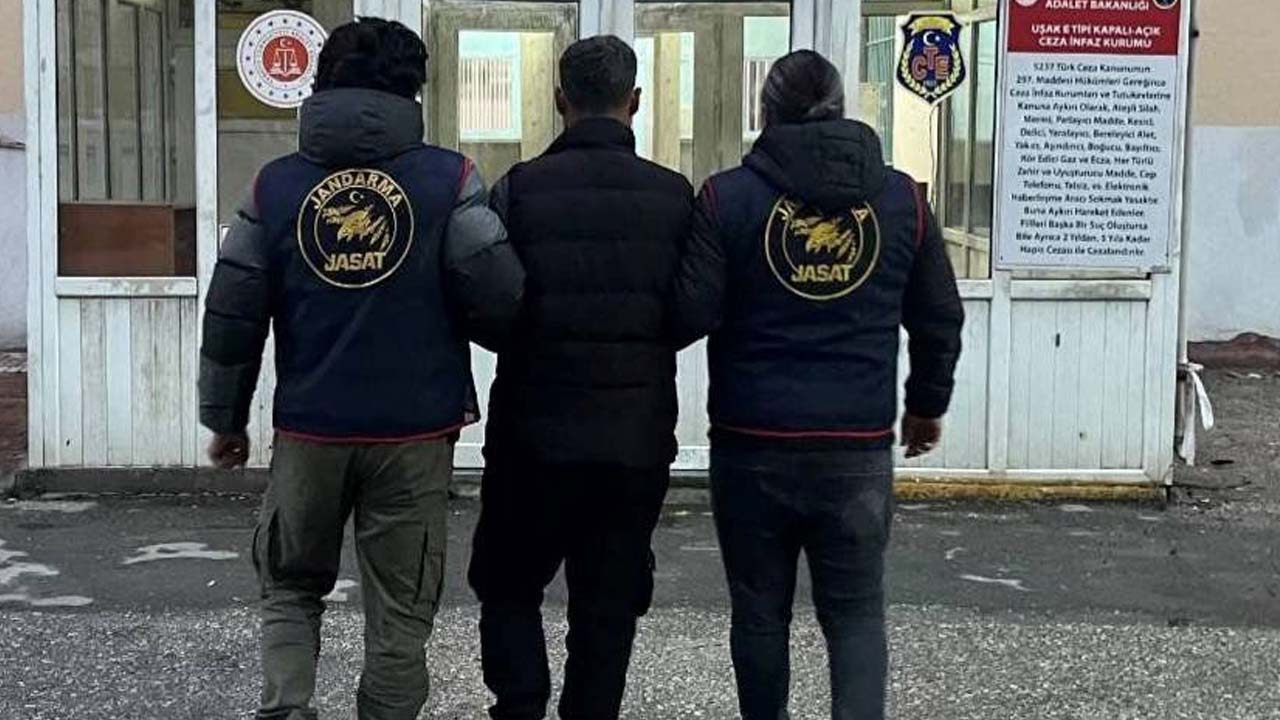 Uşak’ta Aranan Şahıslara JASAT Darbesi 67 Kişi Yakalandı