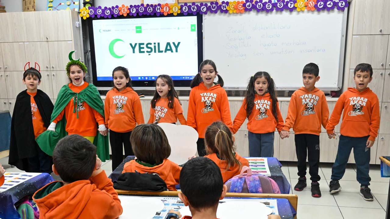 Uşak'ta 63 bin öğrenciye bağımlılıkla mücadele anlatıldı