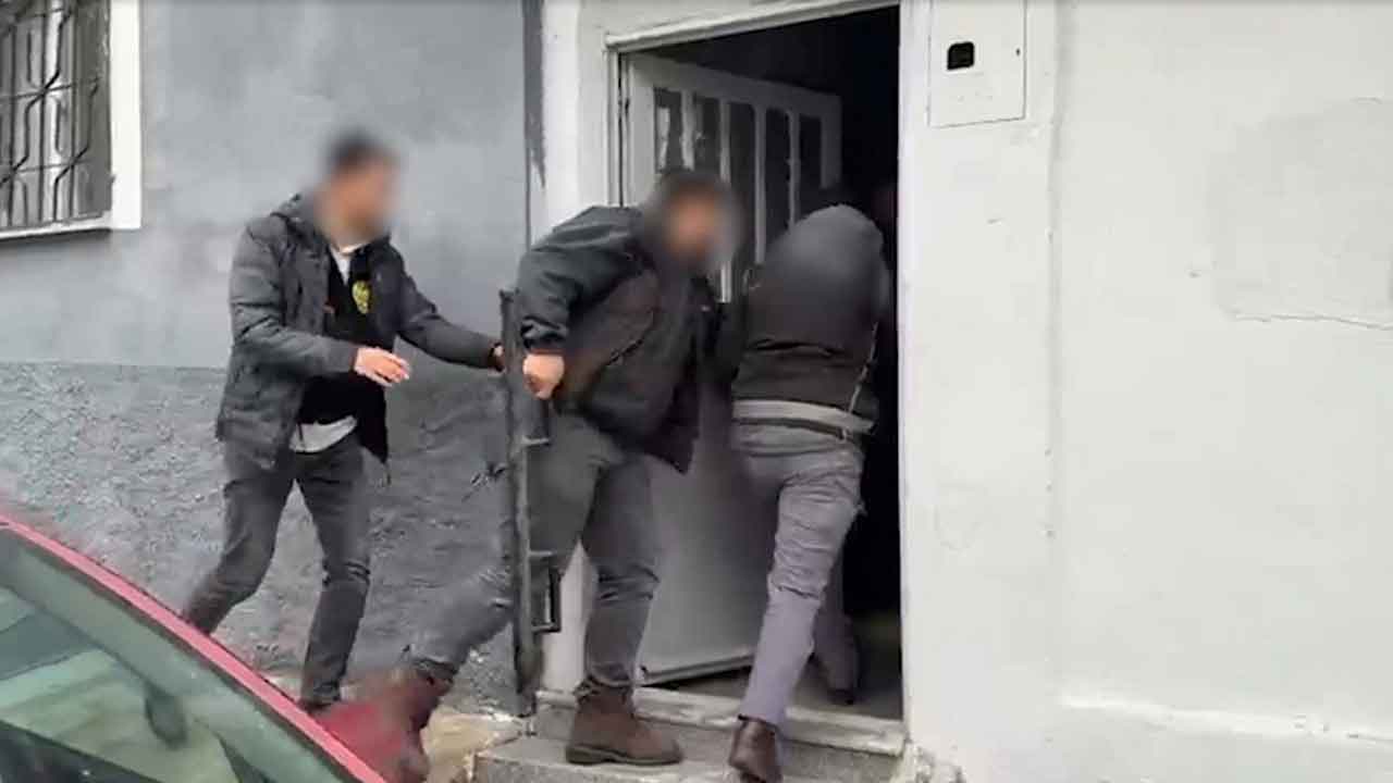 Uşak'ta eş zamanlı uyuşturucu operasyonu: 7 tutuklu