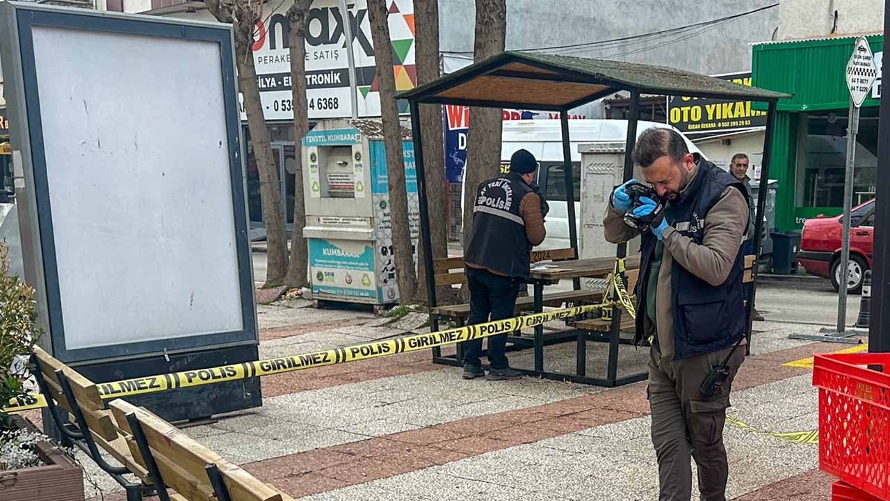 Üçgen Park'ta bıçaklanan kişi ağır yaralandı