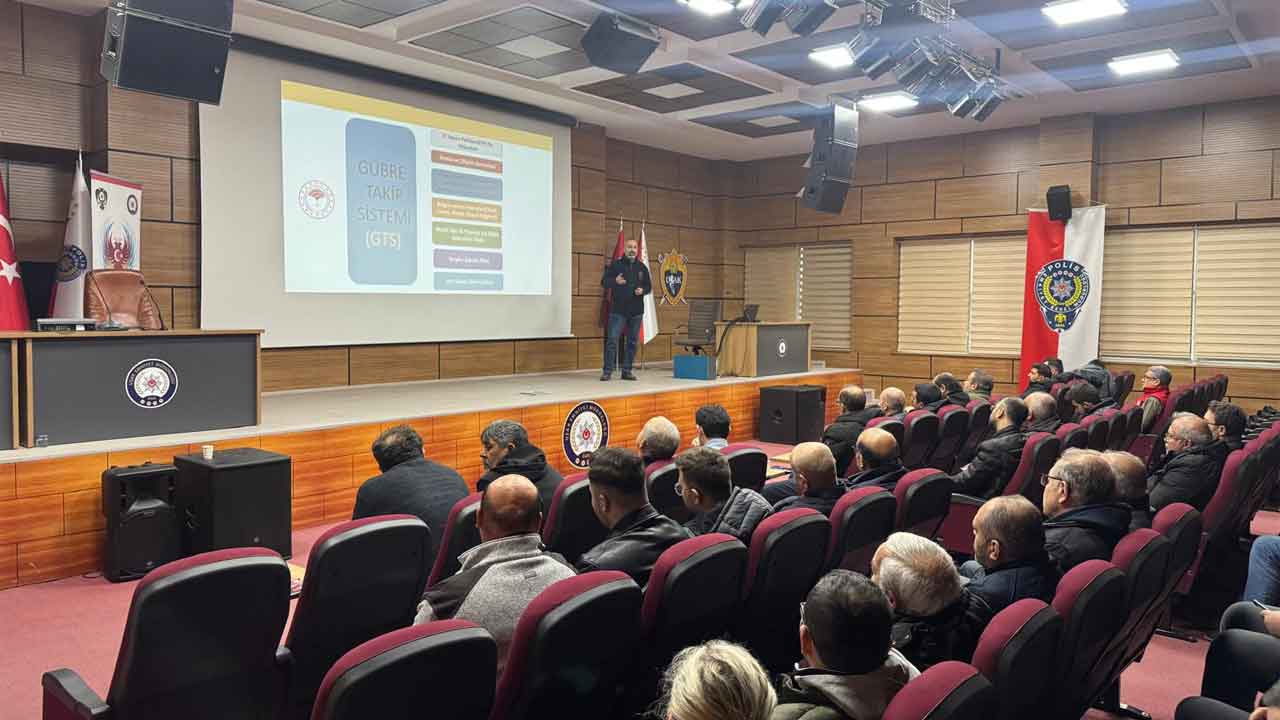 Uşak'ta el yapımı patlayıcılarla mücadele toplantısı