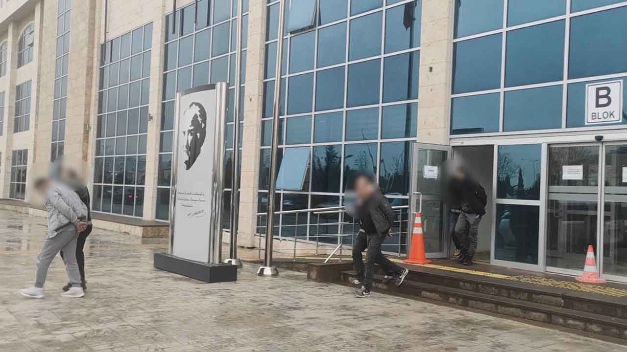Uşak’ta Uyuşturucuya Büyük Darbe: 3 Şüpheli Tutuklandı