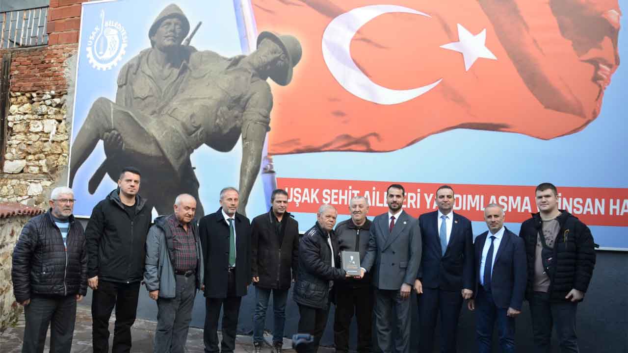 BTP Heyeti Uşak’ta Sahaya İndi: Ekonomi Birlik ve Toplumsal Değerler Masada
