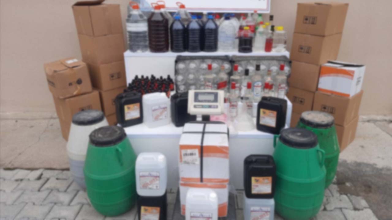Ulubey’de Kaçak Alkol Operasyonu! Yüzlerce Litre Ele Geçirildi