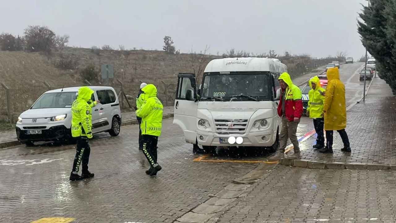 Uşak'ta okul servis araçlarına denetim