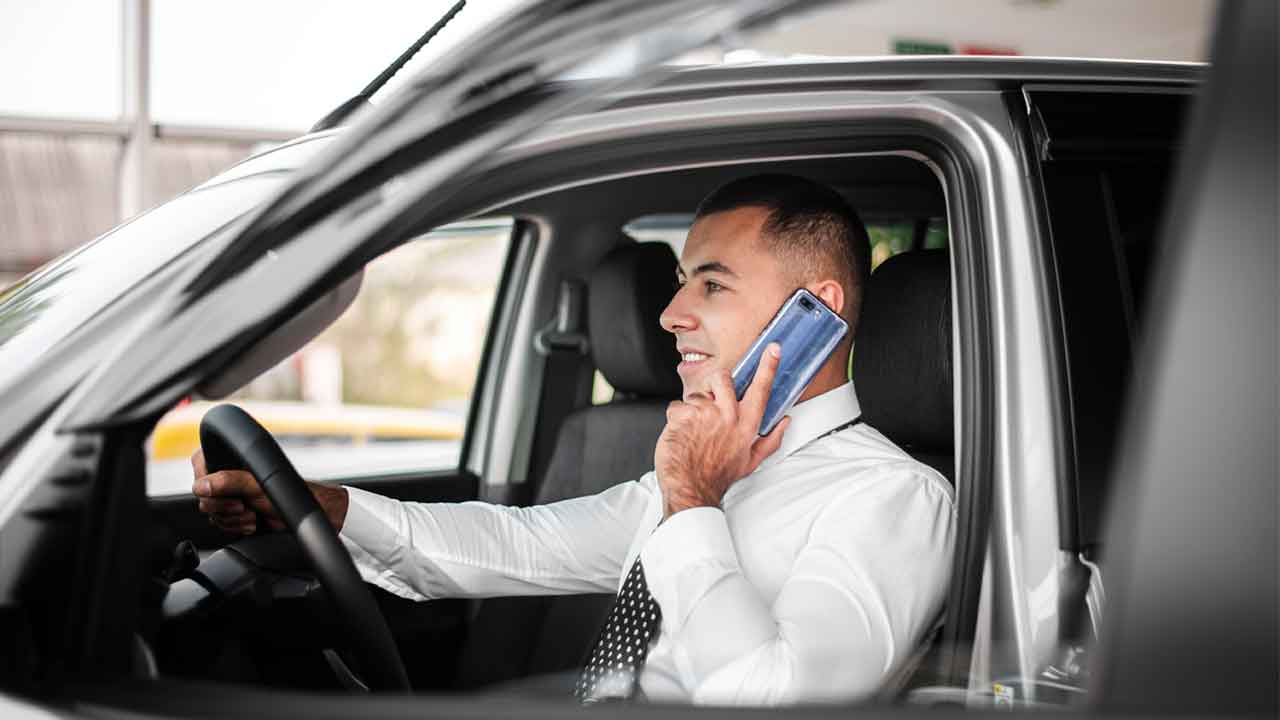 Yeni Trafik Yasası Yürürlükte: Direksiyonda Telefonun Bedeli Ağır