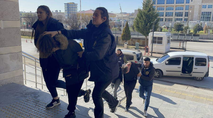 Uşak'ta sırt çantasında cesedi bulunan bebeğin anne ve babası tutuklandı
