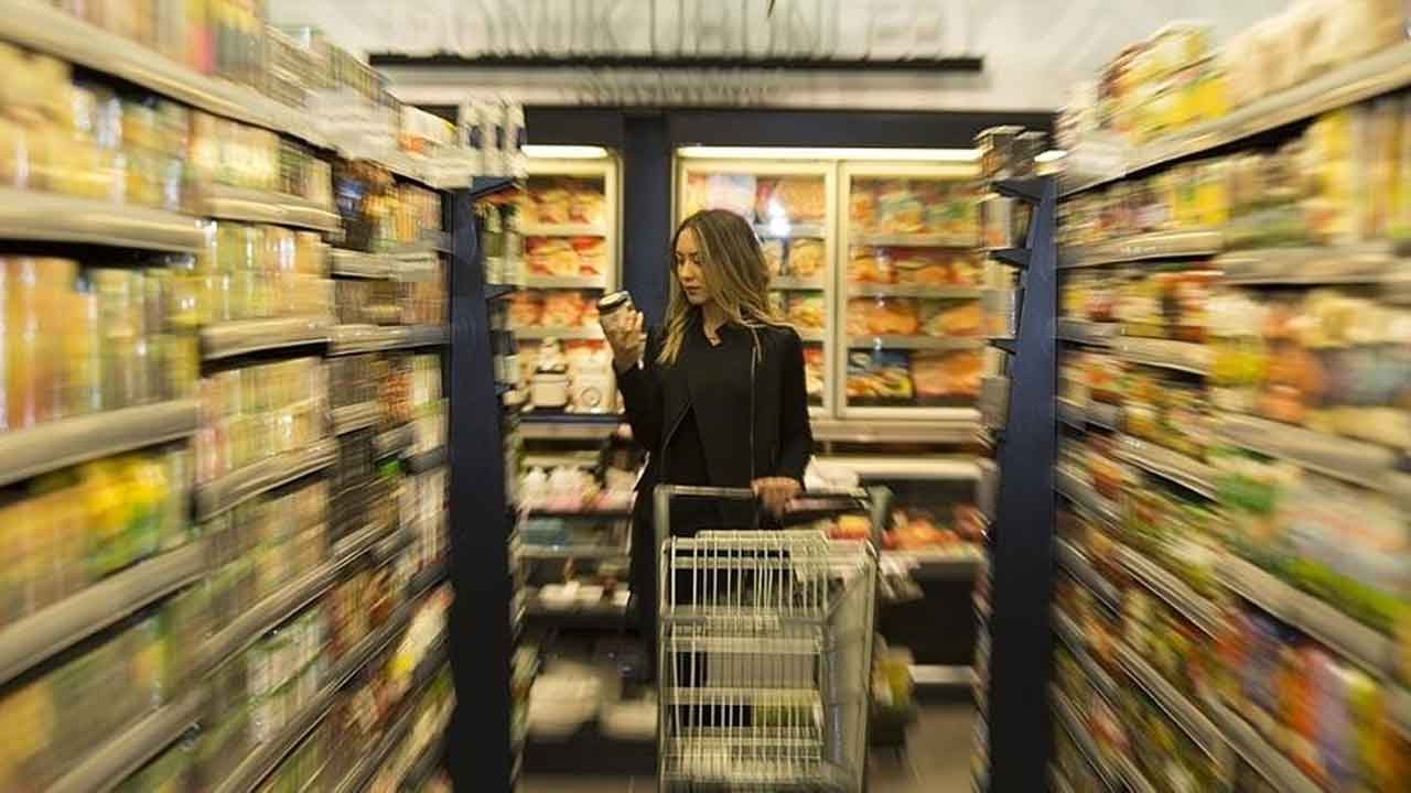 Market Raflarında Yeni Kural: Parti Numarası Olmayan Ürünlere Yasak