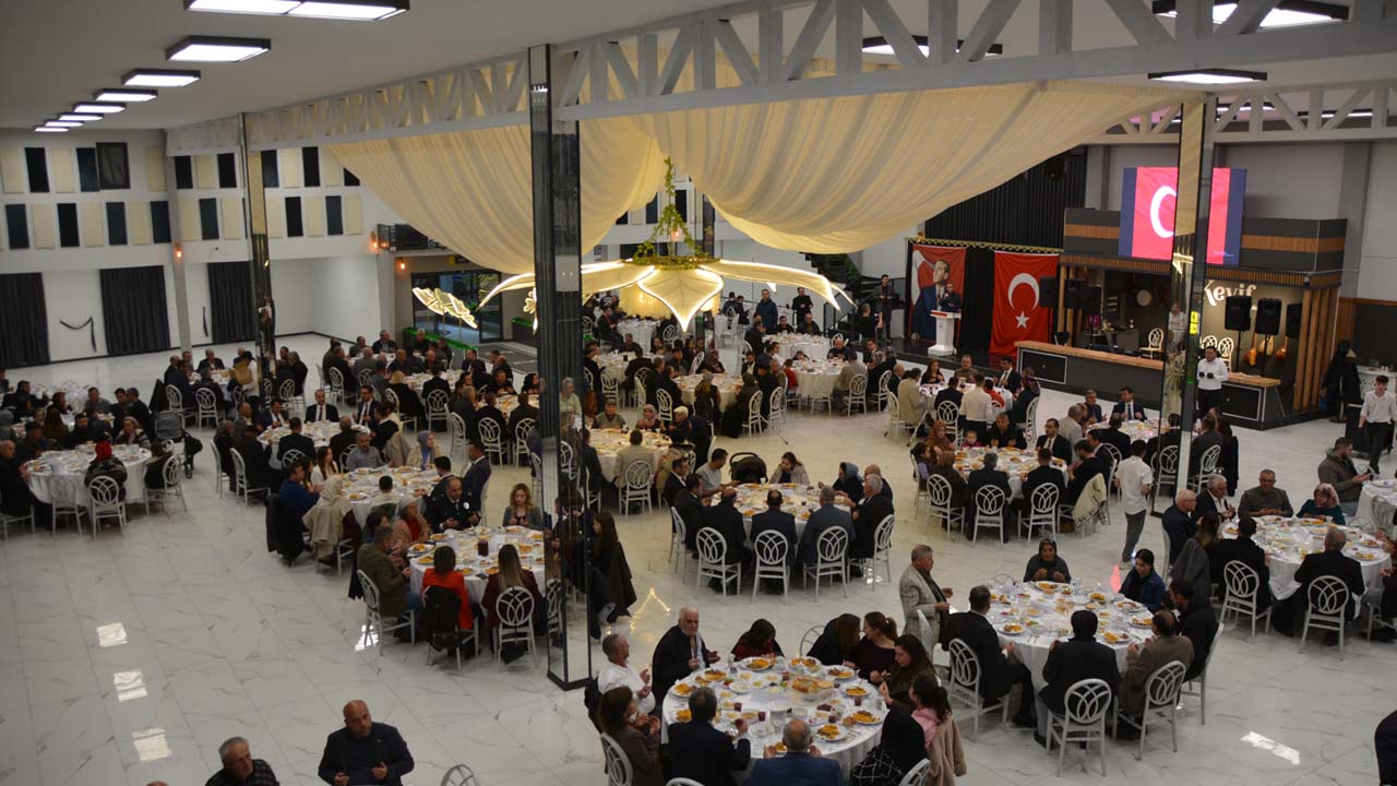 Banaz'da şehit yakınları ve gaziler iftarda buluştu