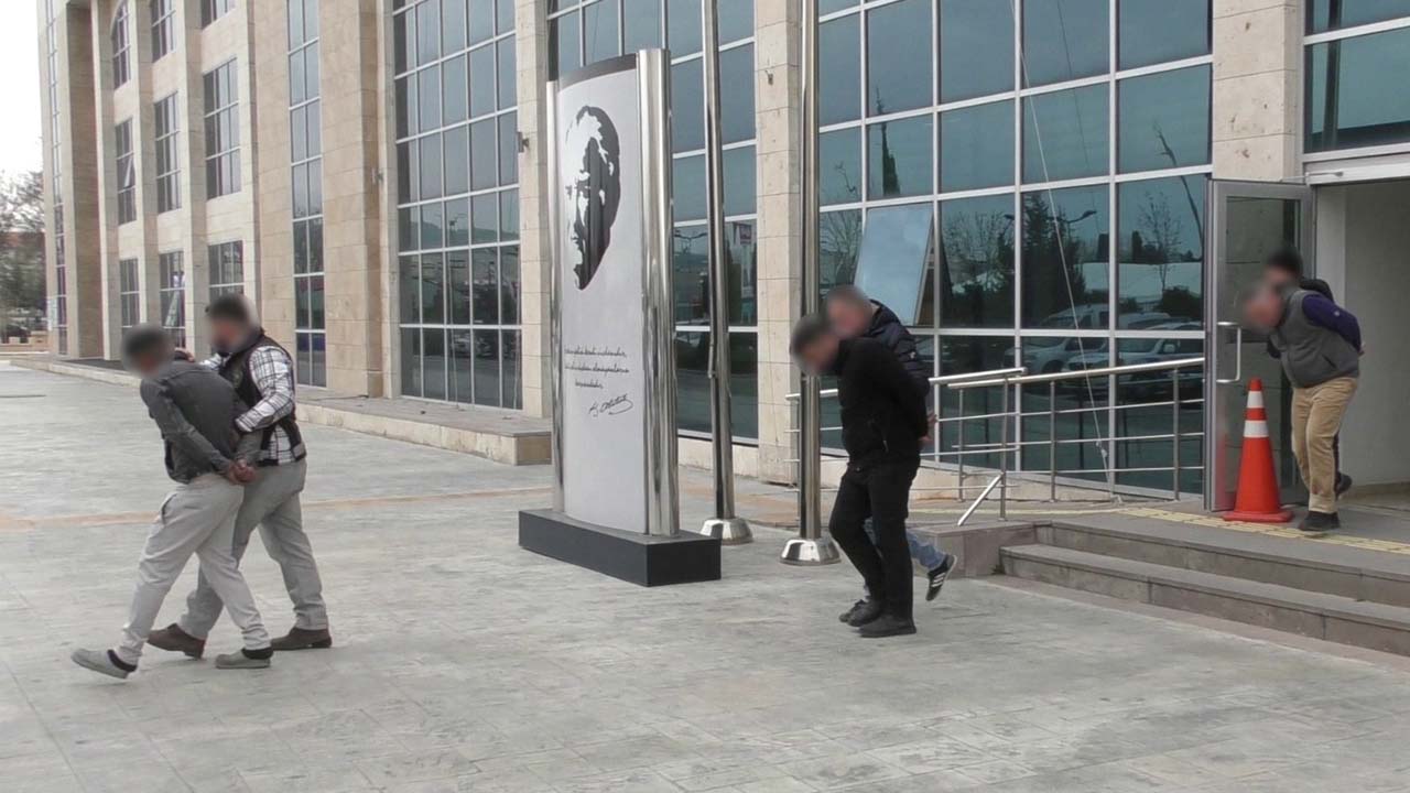 Uşak’ta 4 Farklı Uyuşturucu Operasyonu, 4 Tutuklama