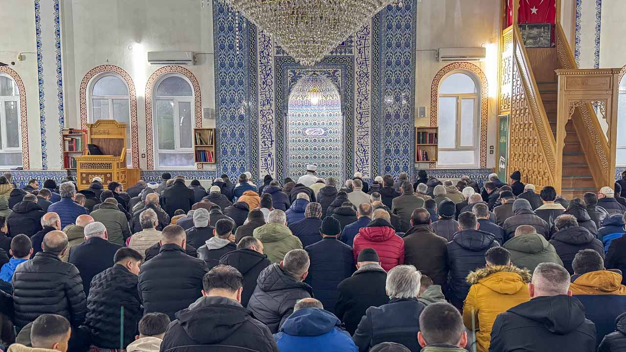 Uşak'ta Ramazan Bayramı namazı kılındı