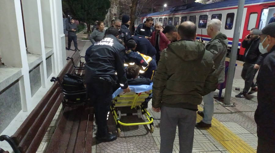 Uşak Üniversitesi öğrencisini tren garında bıçakladılar