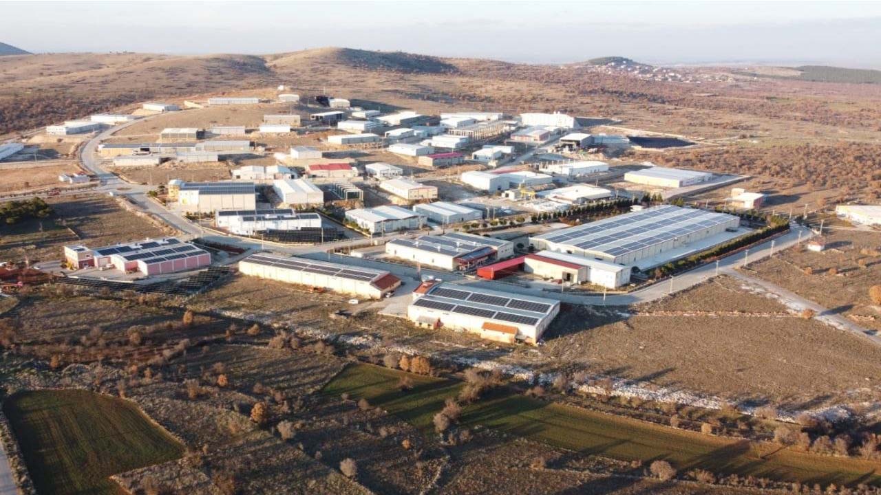 Karahallı Organize Sanayi Bölgesi’nde 99,5 Hektar Alan Yatırıma Açıldı